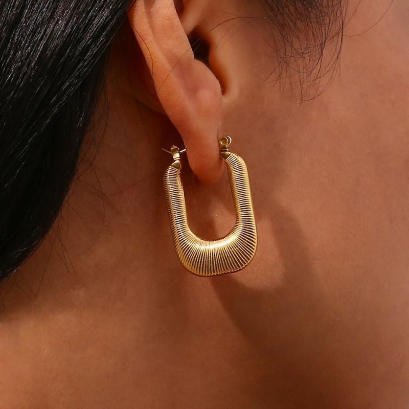 Golden Texture U Shape Hoop Earring 