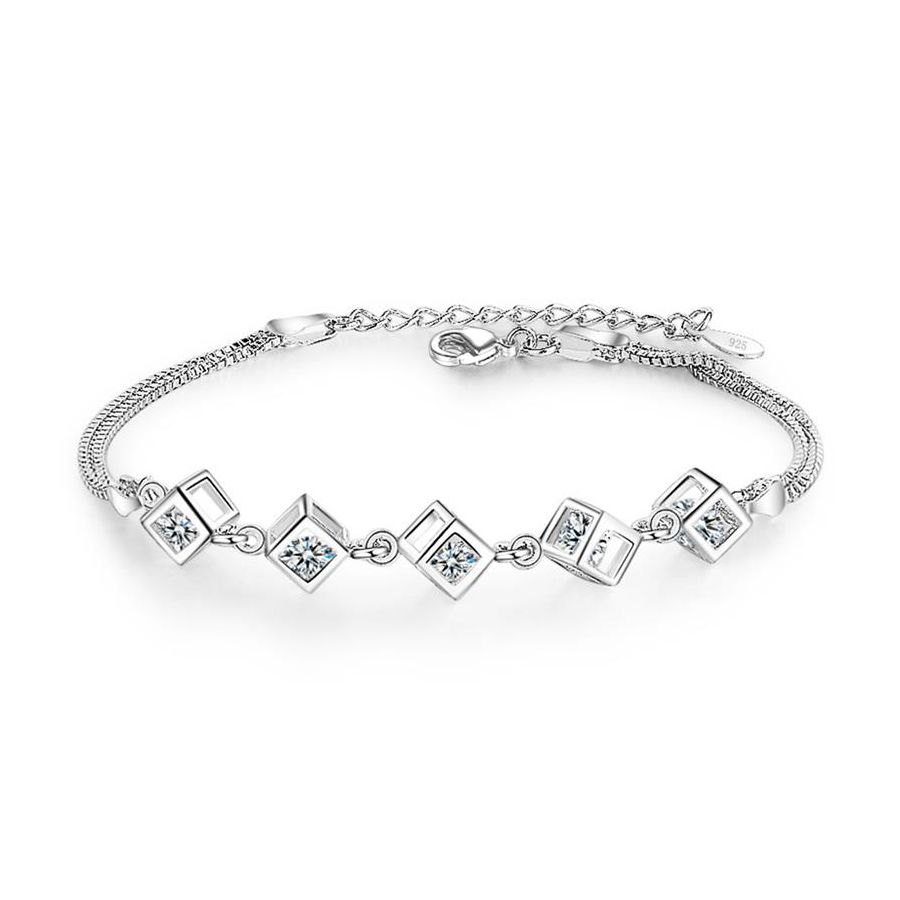 Klassieke zilveren armband met kubuspatroon
