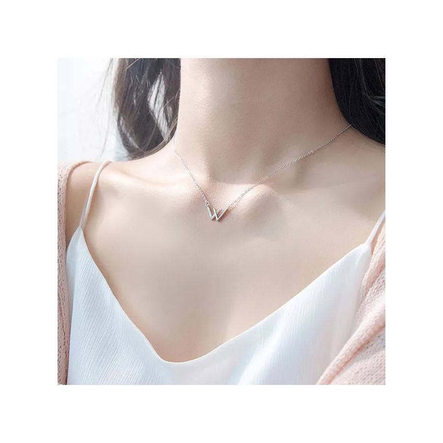 Trendy Silver Color Necklace With W Letter Pendant