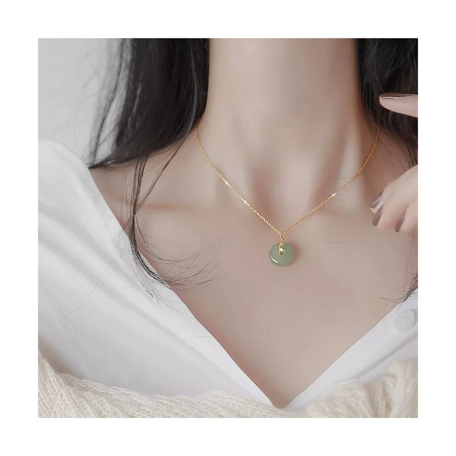 Gouden Ketting Met Groene Ronde Stenen Hanger