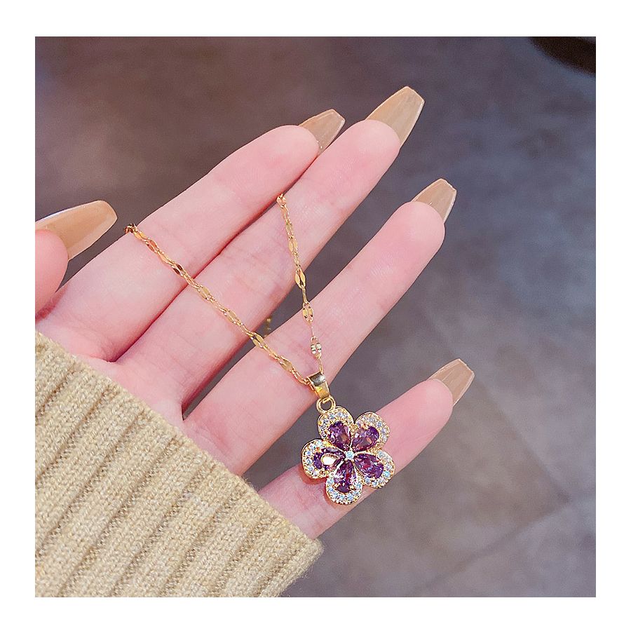 Golden Necklace With Beautiful Zircon Flower Pendant