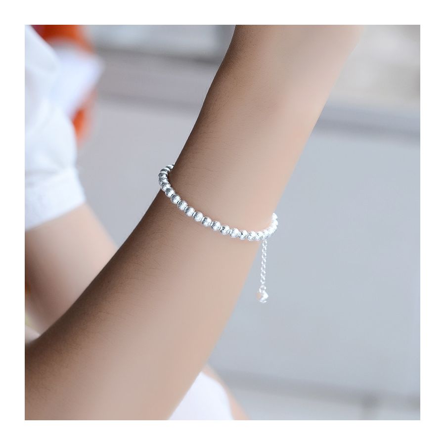 Stijlvolle zilveren balletjes armbanden