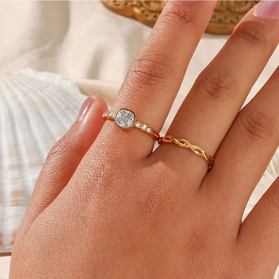 Golden Royal Style Big Crown With Zircon Adjustable Ring