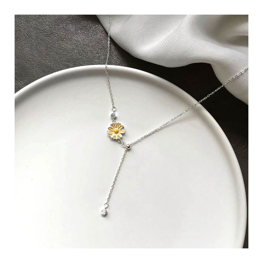 Verstelbare ketting met madeliefje hanger