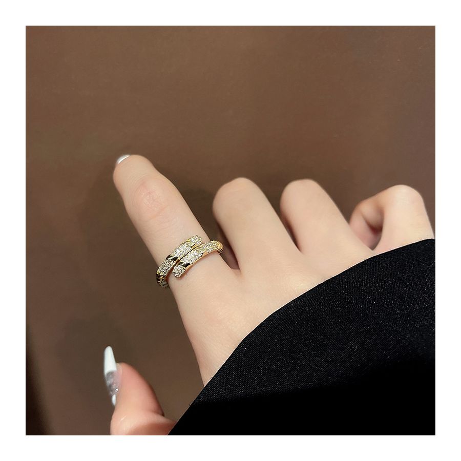 Getextureerde dubbele riem verstelbare ring