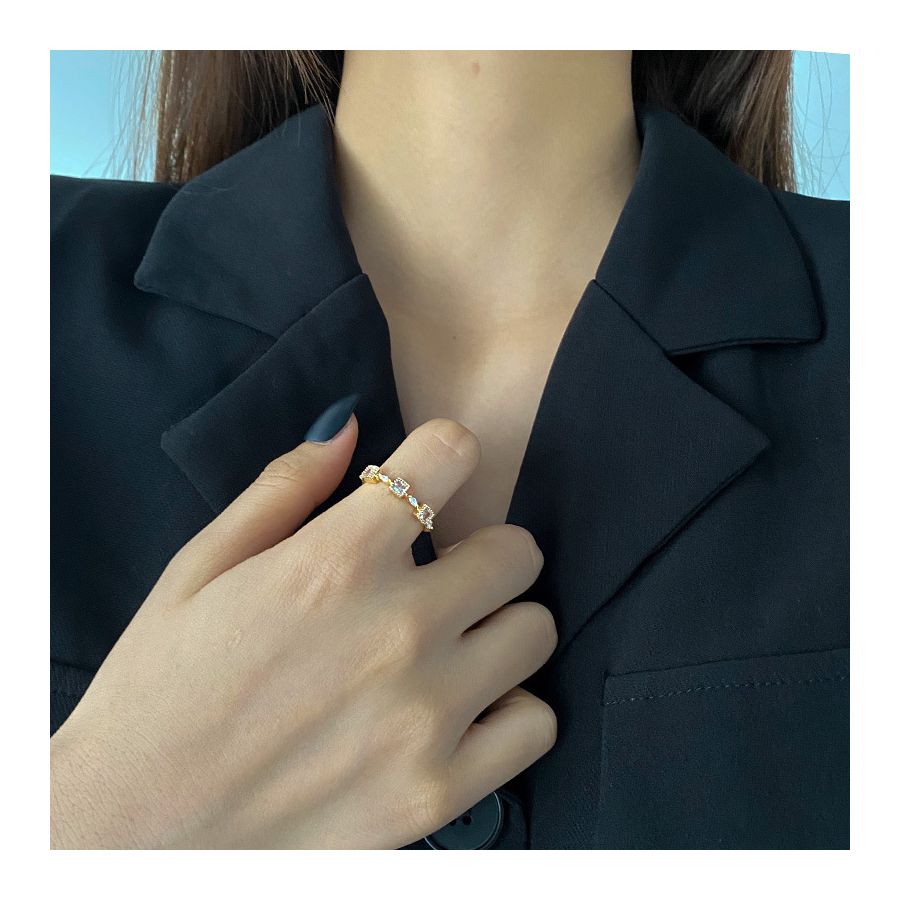 Minimalist Golden Adjustable Ring With Square Crown