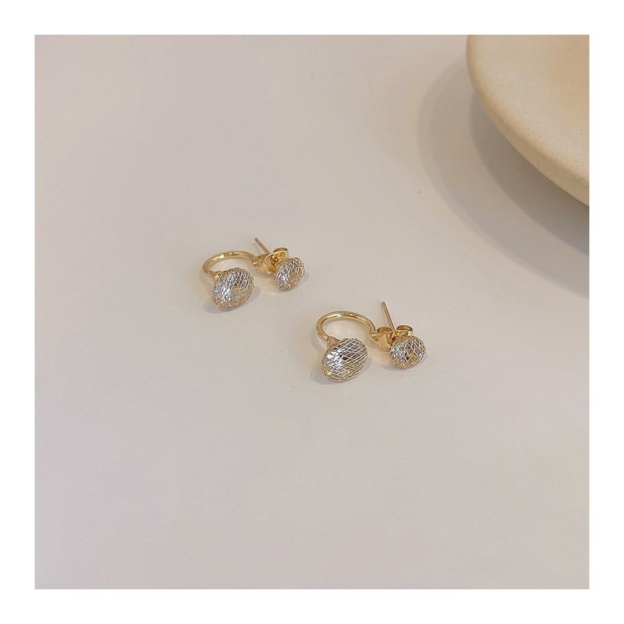 Shiny Iced Pattern Earrings