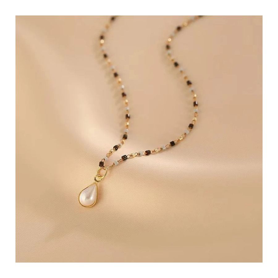 Pearl Necklace With Black & White Pearls