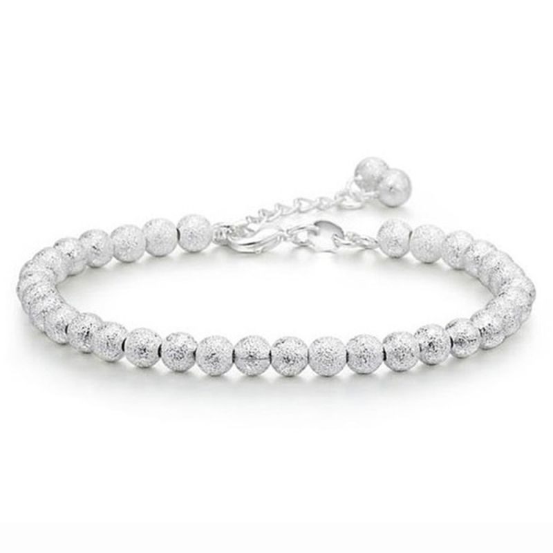 Stijlvolle zilveren balletjes armbanden